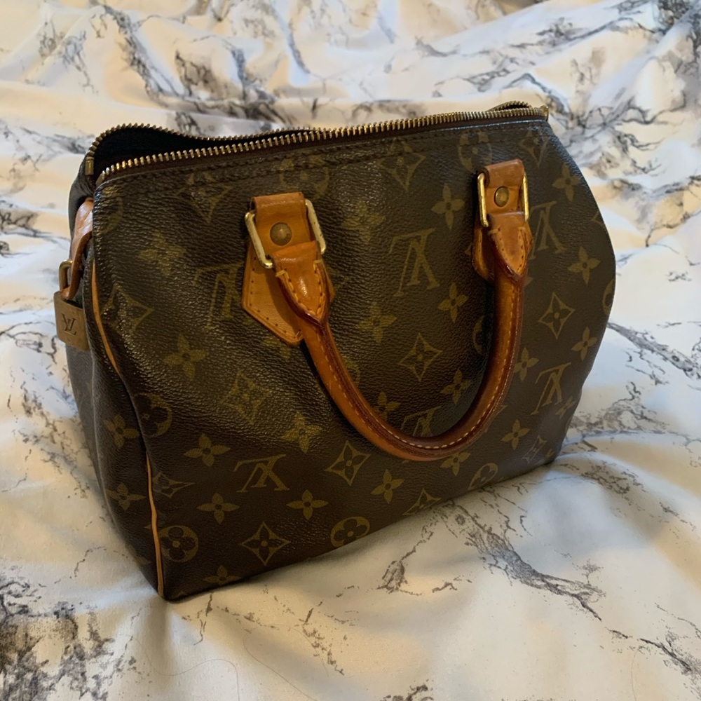 Louis Vuitton Speedy 25